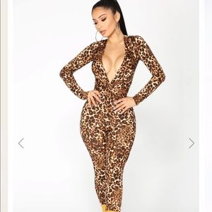 Fashion nova jumpsuit